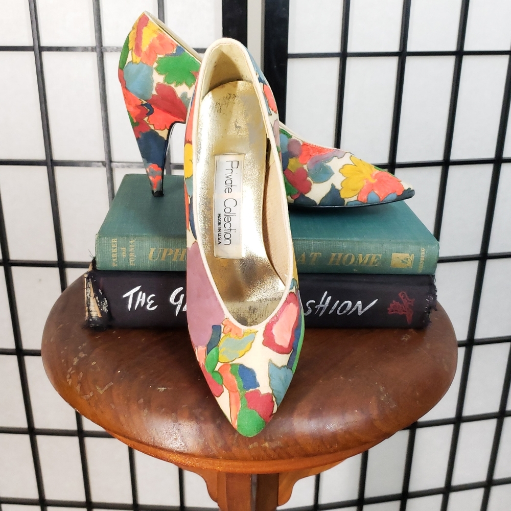 Vintage hand painted heels